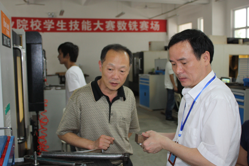 2012529155015.jpg