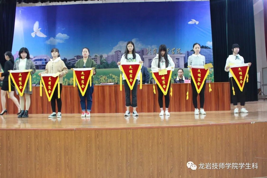 1521275750440002818.jpg 2。3.jpg