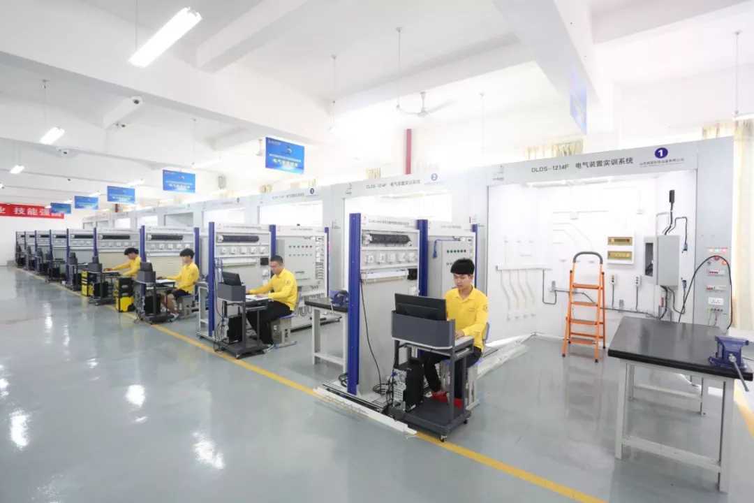 1561555354005070197.jpg 640.webp (1).jpg