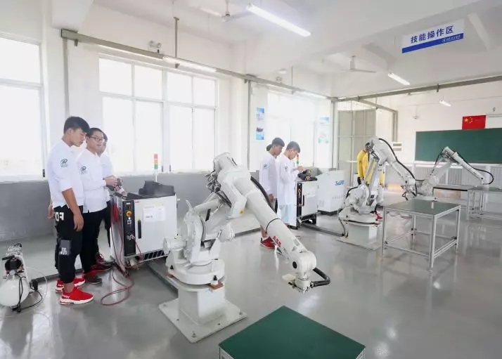 1561555507088045513.jpg 640.webp (2).jpg