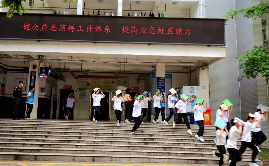 1621042353794082107.jpg 640.webp (4).jpg