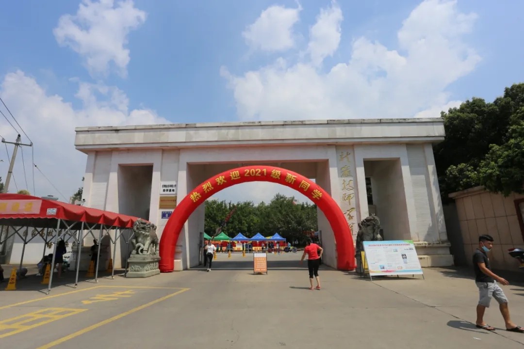 1630934276095025588.jpg 640.webp (7).jpg