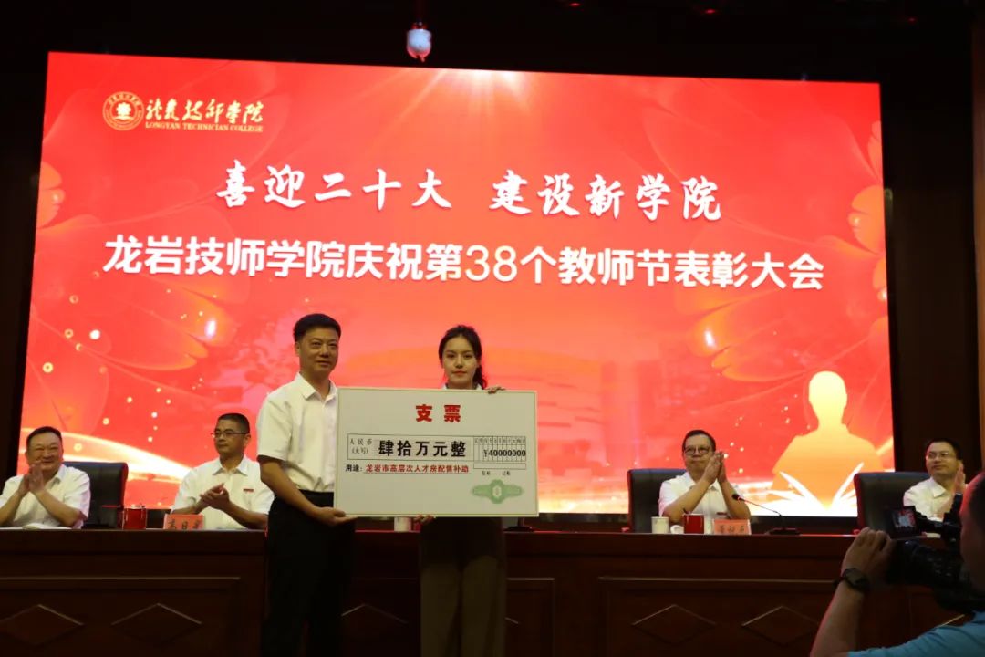 1664278843414037717.jpg 640 (38).jpg