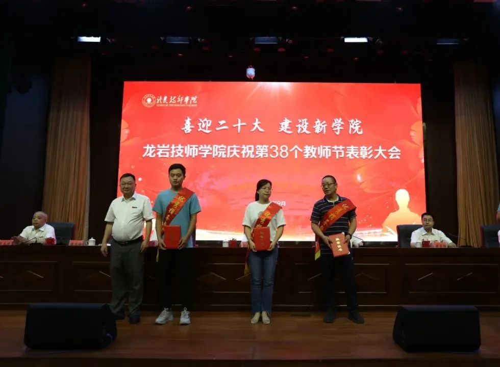 1664278964803067907.jpg 640 (42).jpg